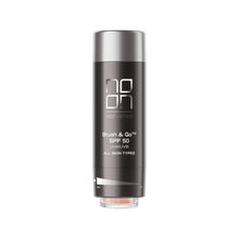 Brush & Go SPF 50 של Noon, מברשת אבקה סגורה