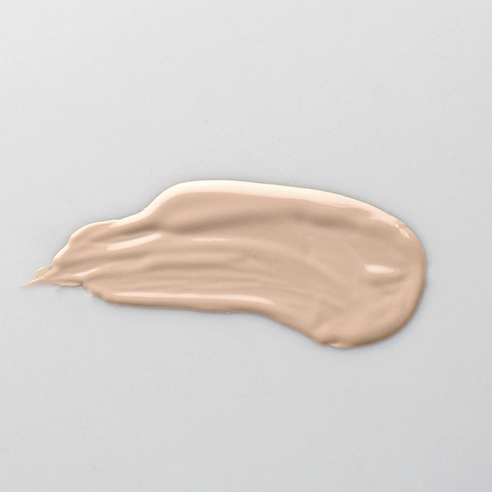 דמי מייק אפ SPF20 Ivory של Dr Schrammek, מרקם הקרם בגוון Ivory בתקריב